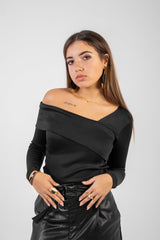 Elle Top Black - OUTOFDELULU