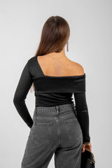 Elle Top Black - OUTOFDELULU