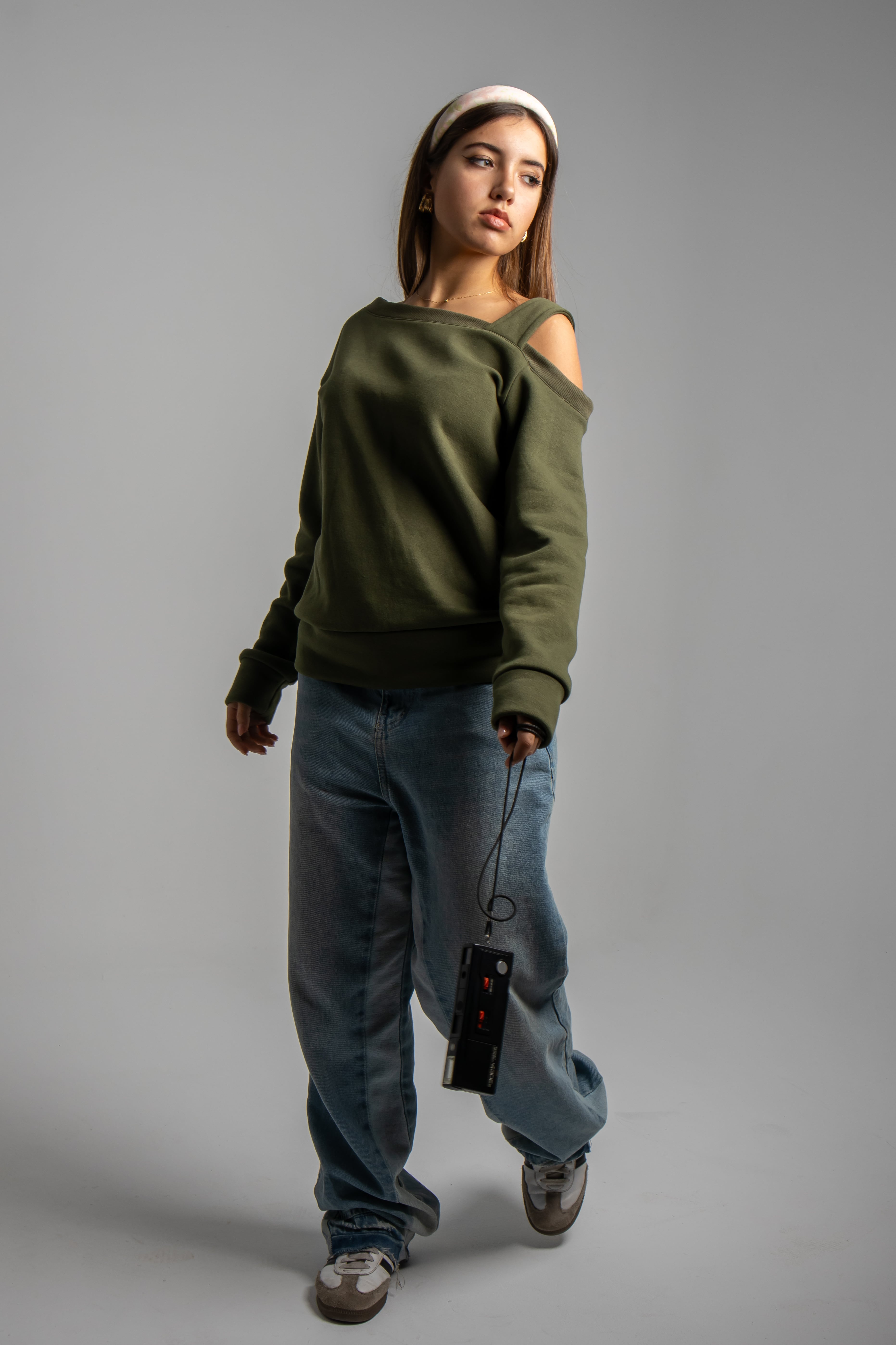 DEDE Olive Green - OUTOFDELULU