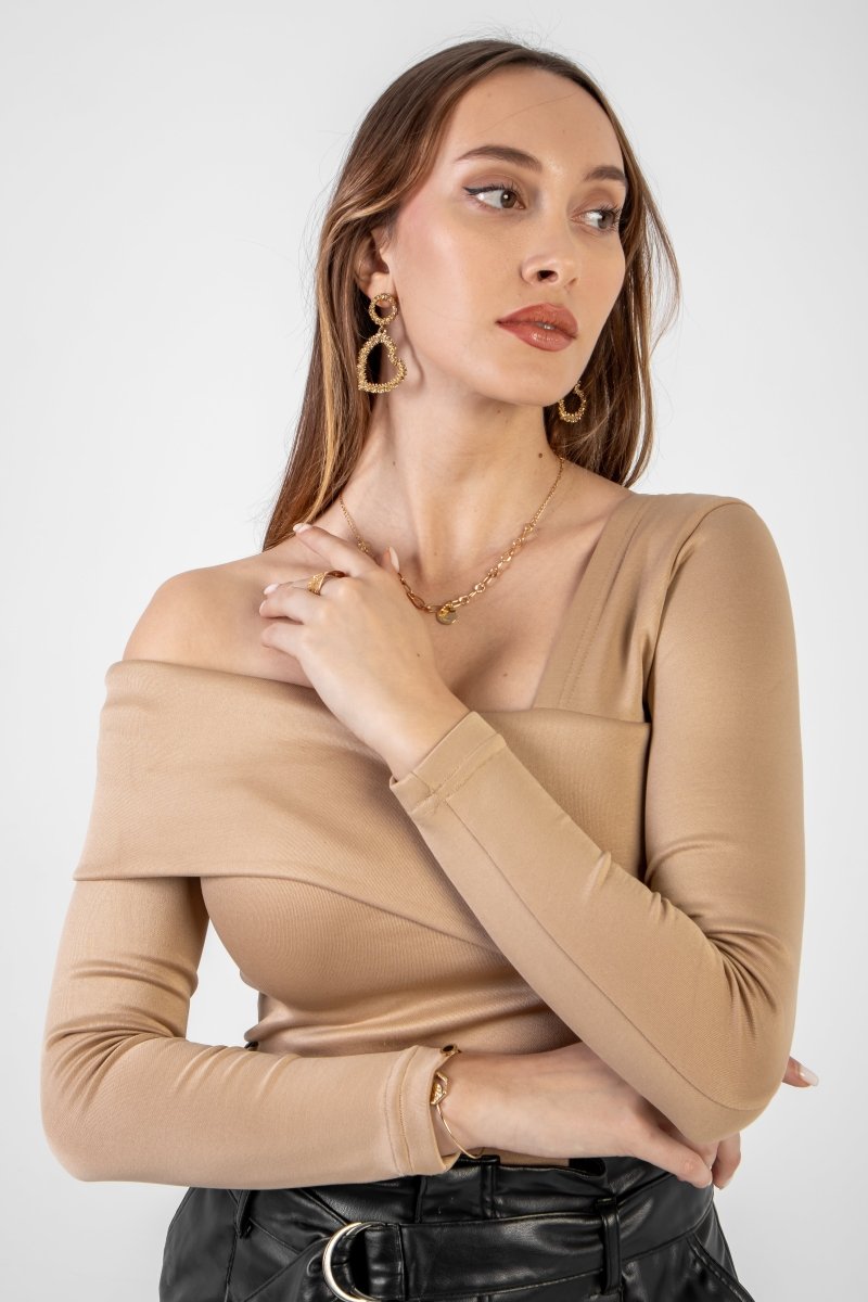 Elle Top Golden Beige - OUTOFDELULU